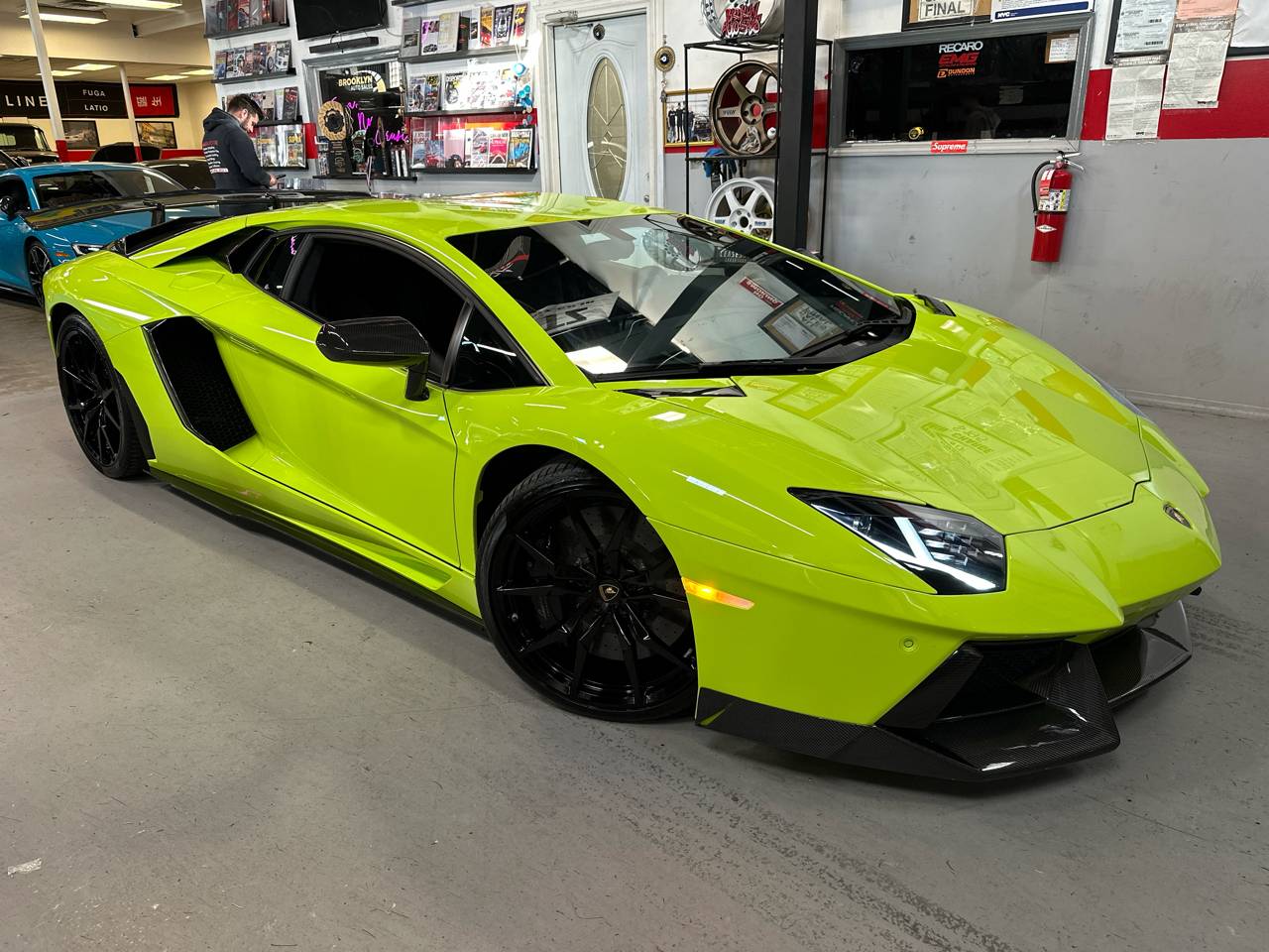 2016 Lamborghini Aventador