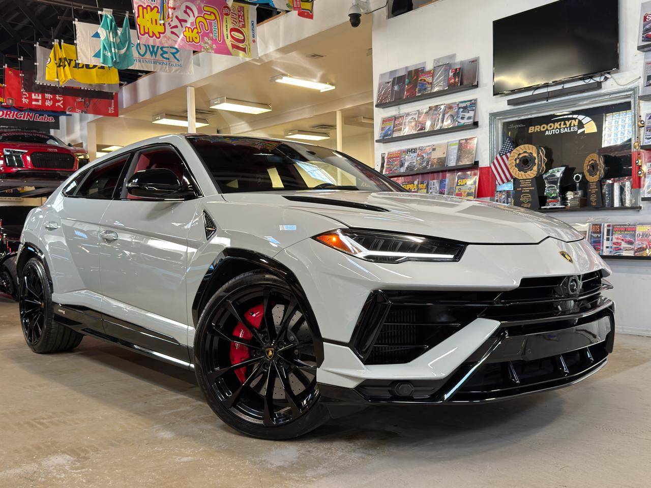 2024 Lamborghini Urus S