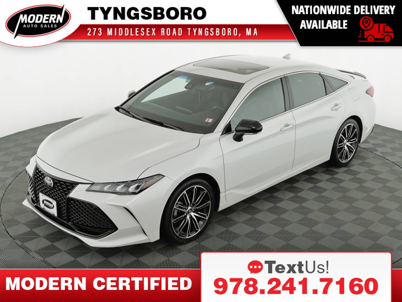 2019 Toyota Avalon XLE — Sedan — 28,930 mi — Tyngsboro, MA