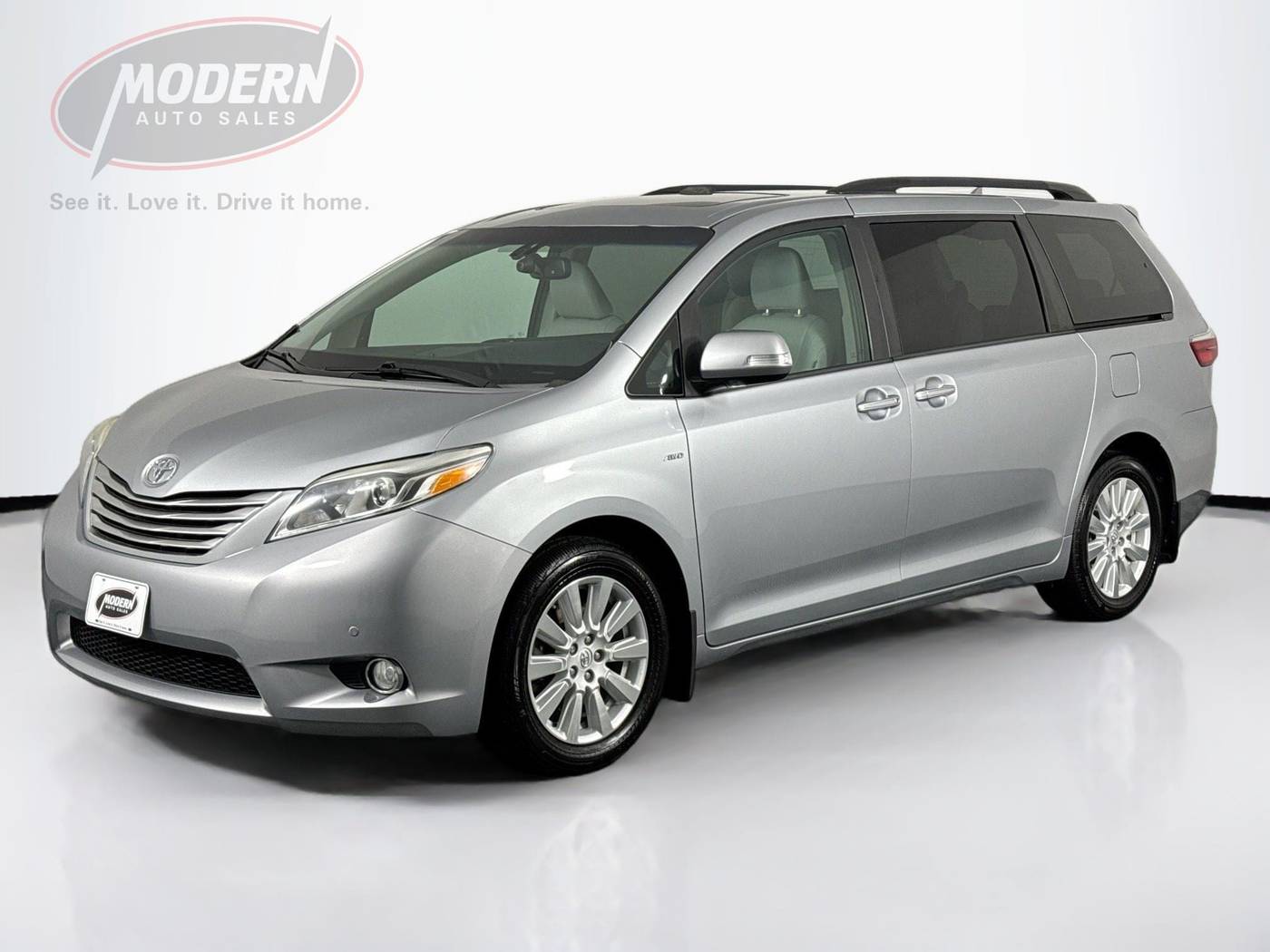 2017 Toyota Sienna Limited Premium — Minivan — 37,808 mi — Tyngsboro, MA
