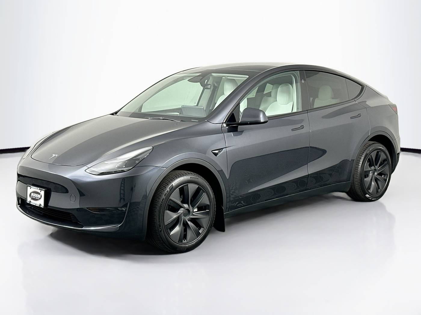 2025 Tesla Model Y Long Range — SUV — 5,387 mi — Tyngsboro, MA