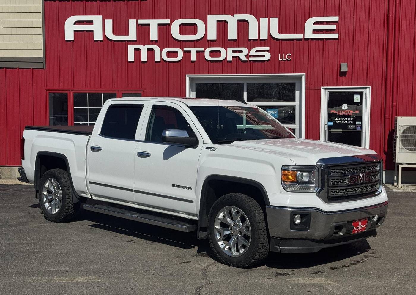 2015 GMC Sierra 1500 SLT — Pickup Truck — 118,624 mi — Saco, ME