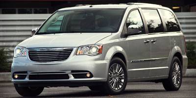 2013 Chrysler Town & Country Touring — Minivan — 176,106 mi — Huntington Station, NY