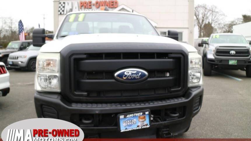 2011 Ford Super Duty F-350 XL — Pickup Truck — 48,676 mi — Huntington Station, NY