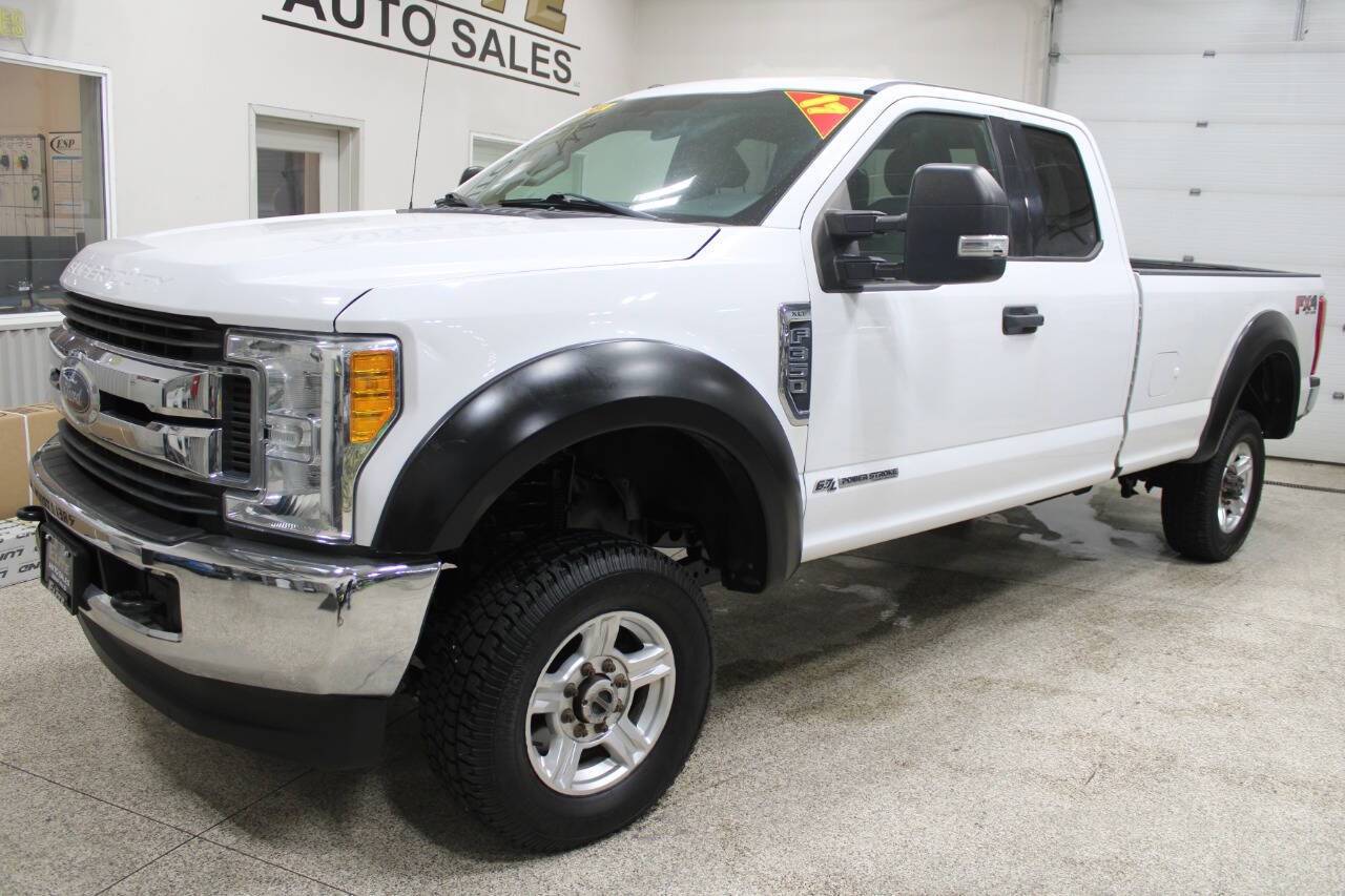 2017 Ford Super Duty F-350 XLT — Pickup Truck — 112,027 mi — Idaho Falls, ID