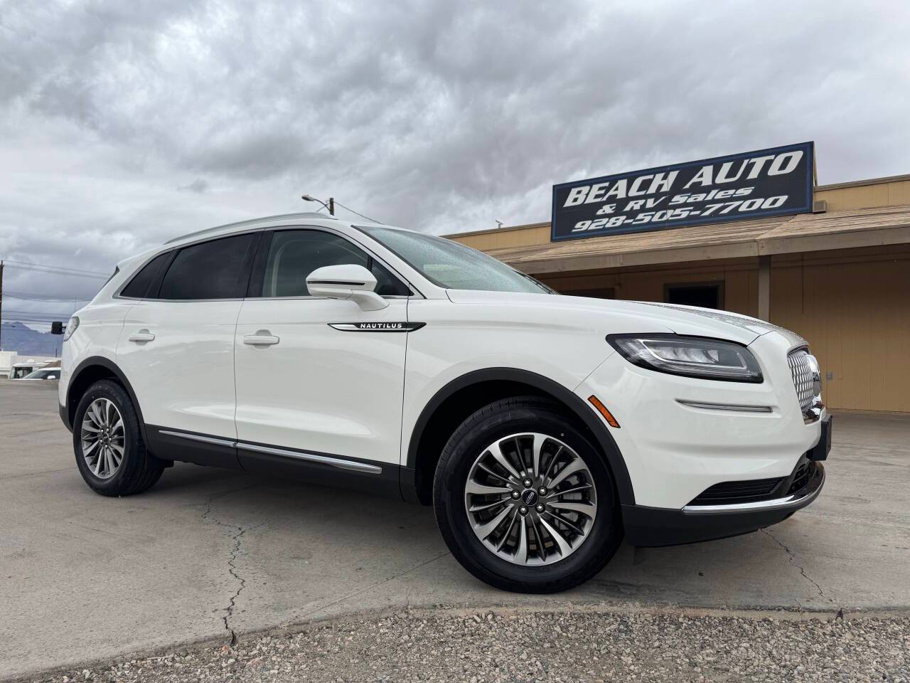 2021 Lincoln Nautilus Standard — SUV — 46,755 mi — Lake Havasu City, AZ