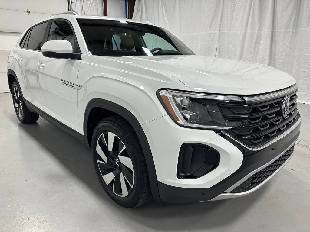 2025 Volkswagen Atlas Cross Sport SE with Technology — SUV — 9,737 mi — Middletown, PA