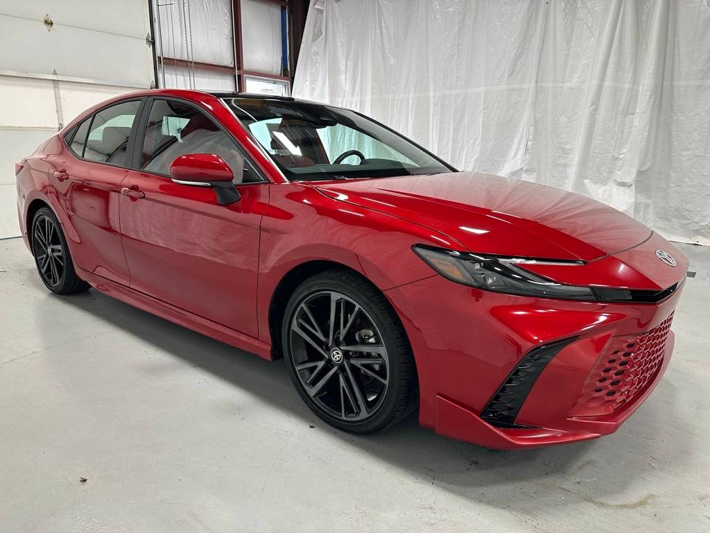 2025 Toyota Camry Hybrid XSE — Sedan — 18,003 mi — Middletown, PA