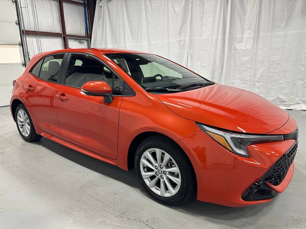 2025 Toyota Corolla Hatchback SE — Hatchback — 17,697 mi — Middletown, PA