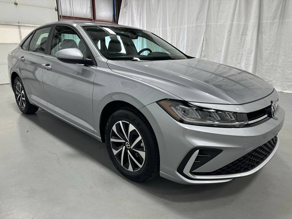 2025 Volkswagen Jetta S — Sedan — 13,655 mi — Middletown, PA