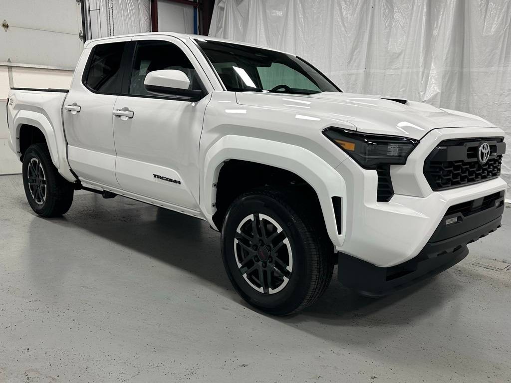 2024 Toyota Tacoma TRD Sport — Pickup Truck — 13,539 mi — Middletown, PA