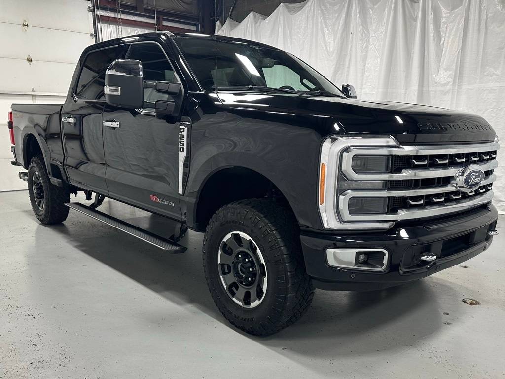 2023 Ford Super Duty F-250 Platinum — Pickup Truck — 24,665 mi — Middletown, PA