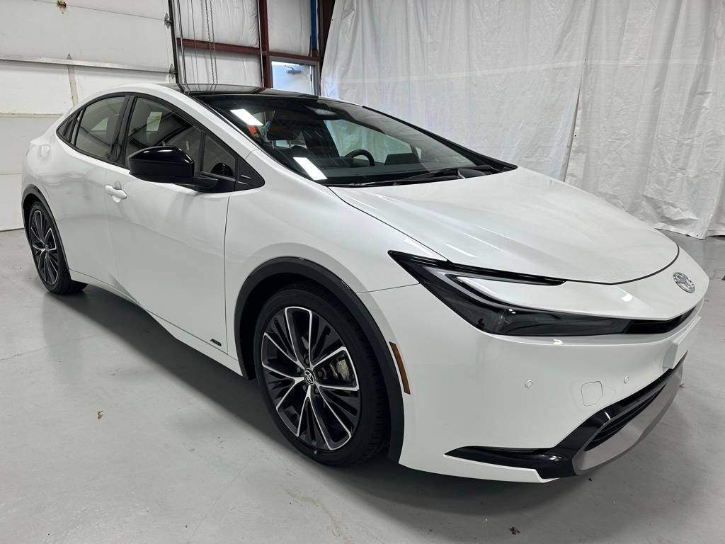 2024 Toyota Prius XLE — Hatchback — 12,039 mi — Middletown, PA