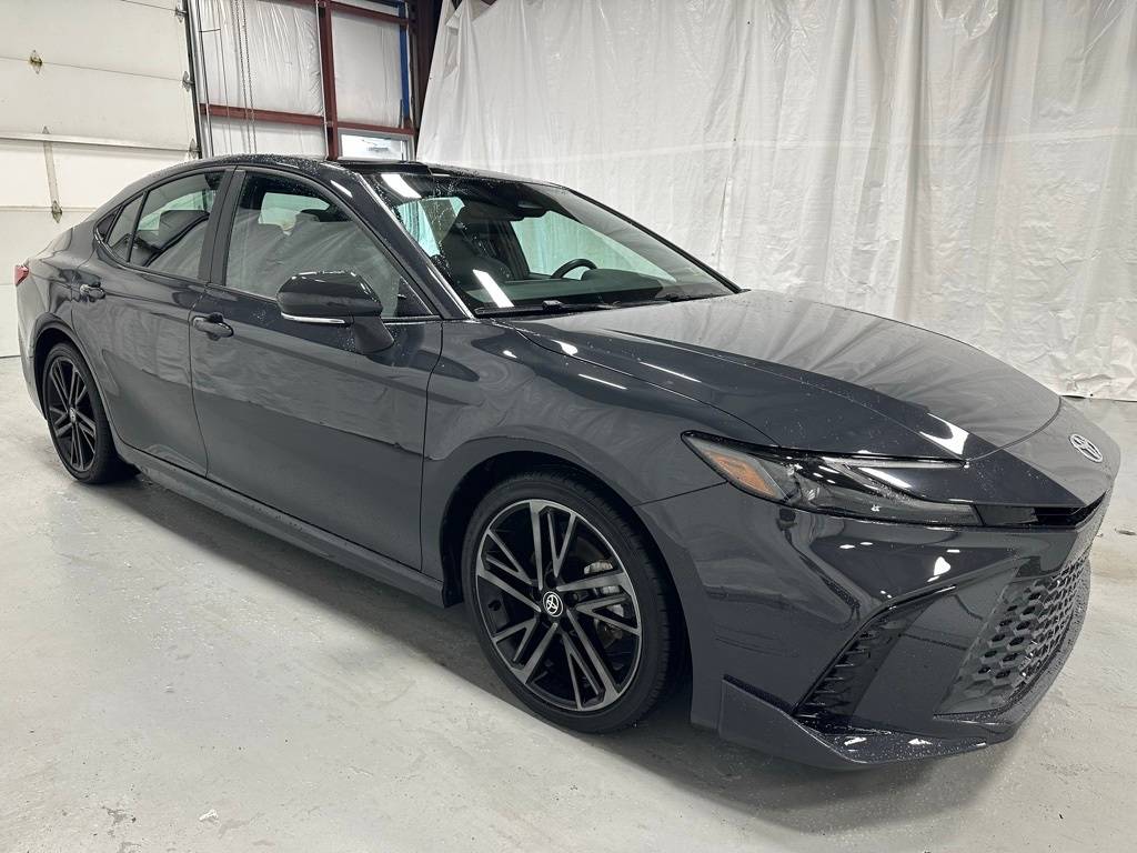2025 Toyota Camry Hybrid XSE — Sedan — 21,670 mi — Middletown, PA