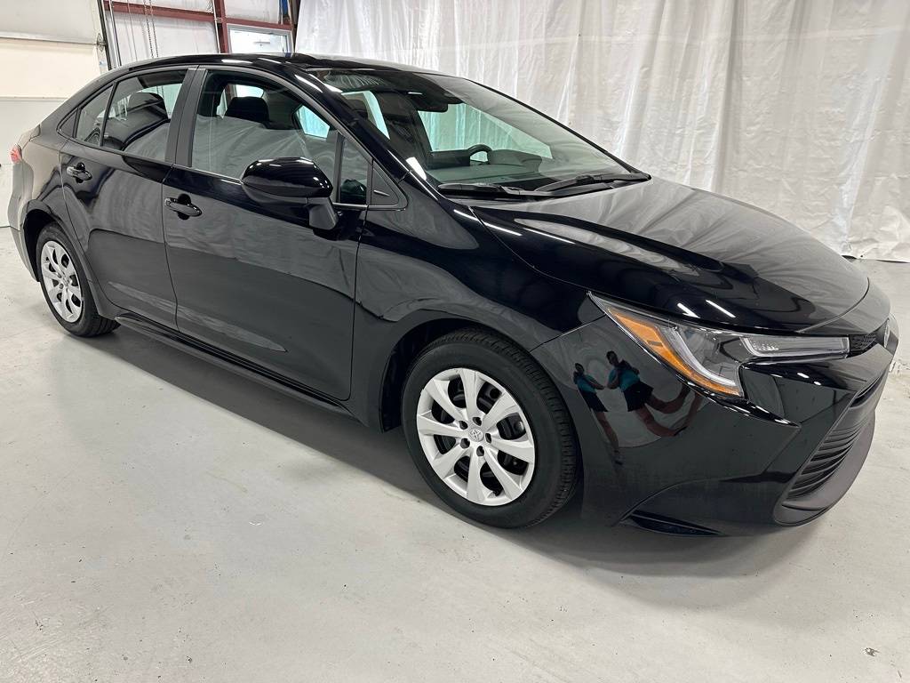 2025 Toyota Corolla LE — Sedan — 13,157 mi — Middletown, PA