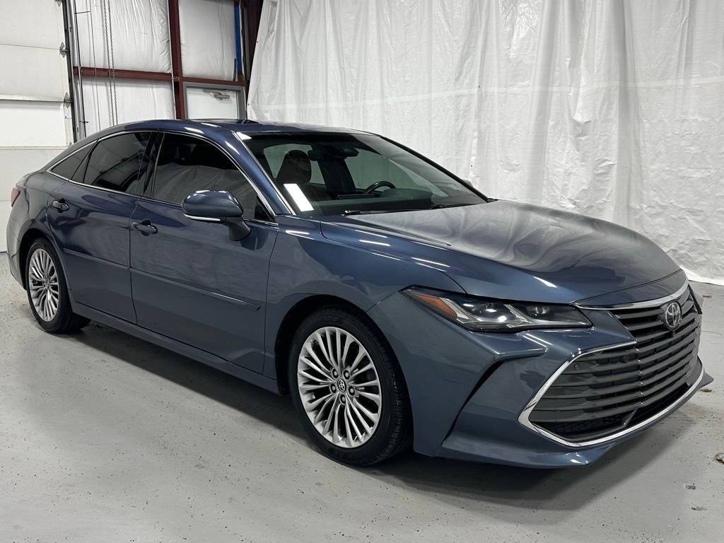 2019 Toyota Avalon Limited — Sedan — 70,910 mi — Middletown, PA
