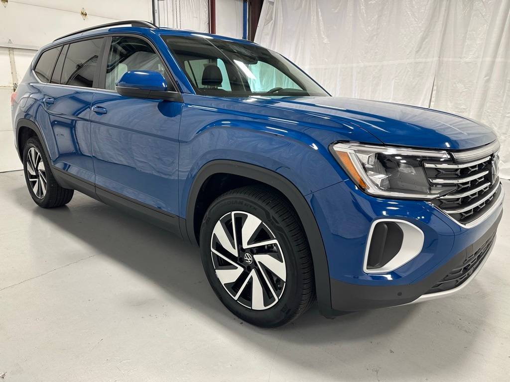 2025 Volkswagen Atlas SE with Technology — SUV — 8,112 mi — Middletown, PA