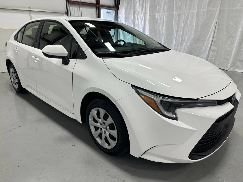 2025 Toyota Corolla Hybrid LE — Sedan — 11,090 mi — Middletown, PA