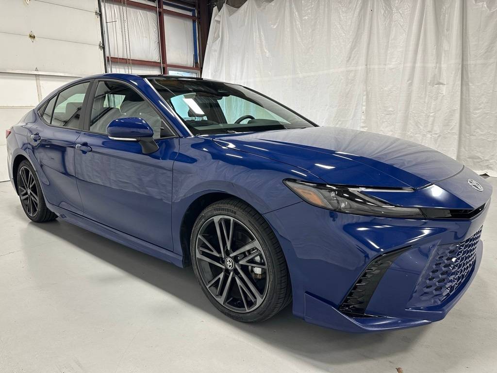 2025 Toyota Camry Hybrid XSE — Sedan — 21,092 mi — Middletown, PA
