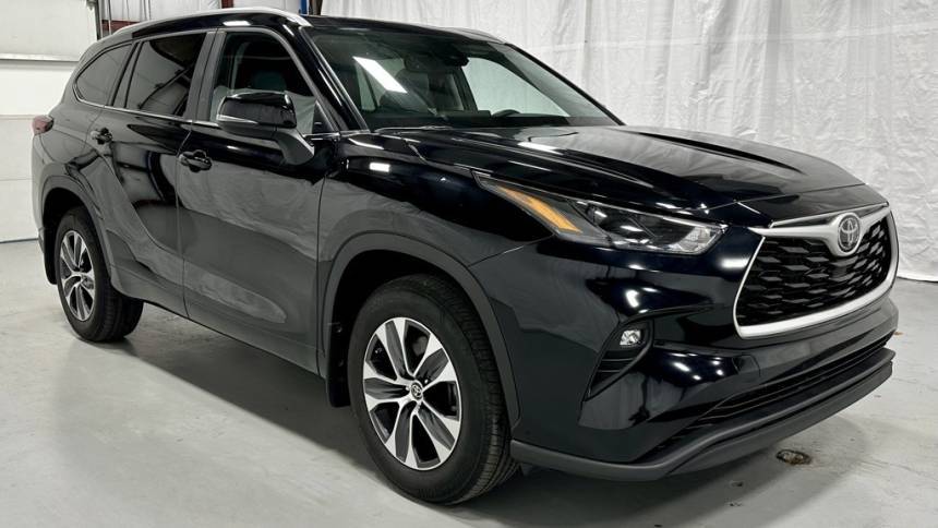 2024 Toyota Highlander XLE — SUV — 10,069 mi — Middletown, PA