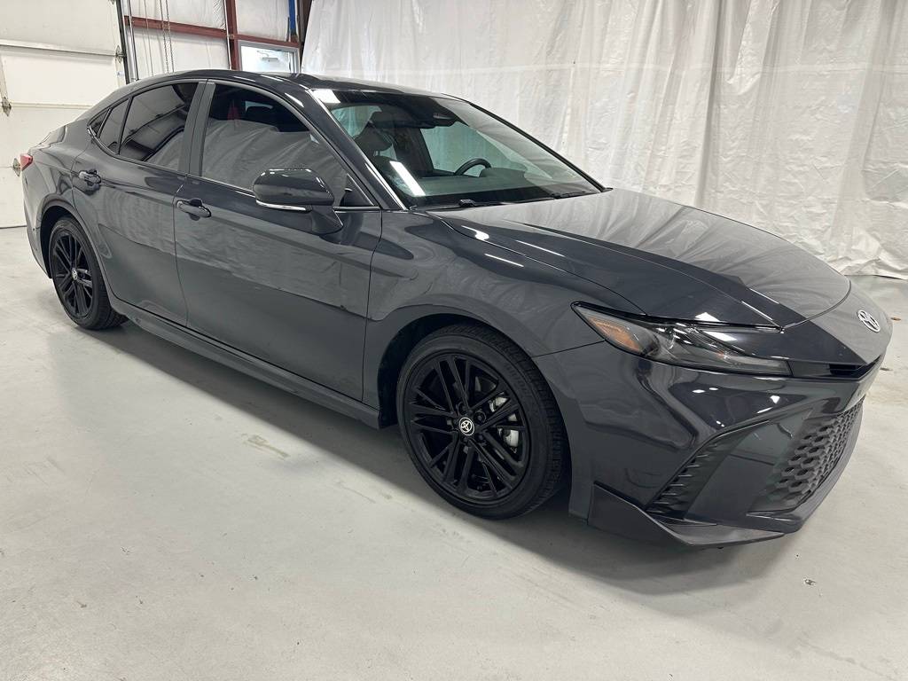2025 Toyota Camry SE — Sedan — 16,743 mi — Middletown, PA
