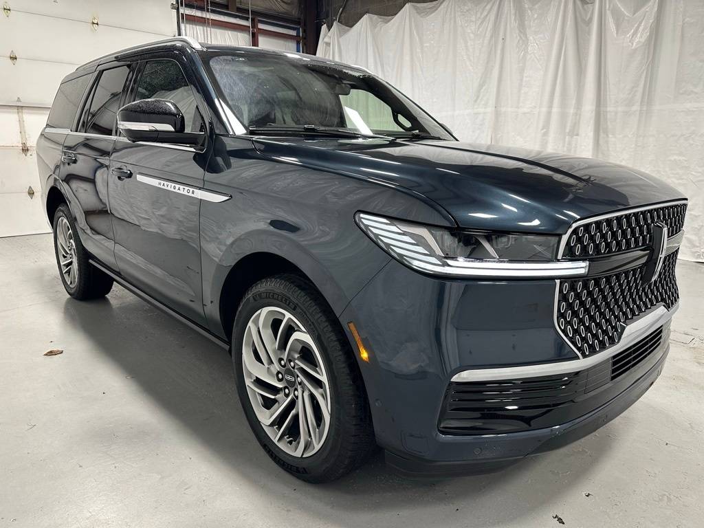 2025 Lincoln Navigator Reserve — SUV — 12,031 mi — Middletown, PA