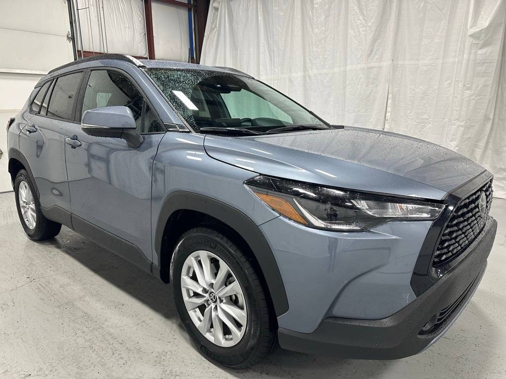 2024 Toyota Corolla Cross LE — SUV — 11,985 mi — Middletown, PA