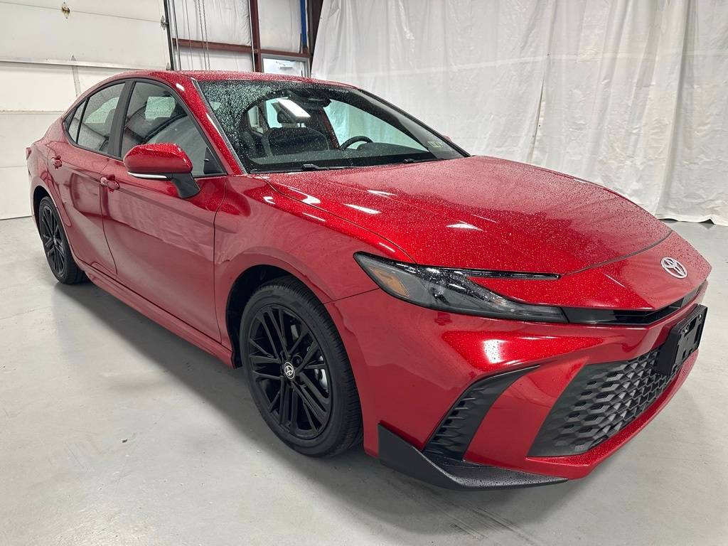 2025 Toyota Camry Hybrid SE — Sedan — 10,679 mi — Middletown, PA