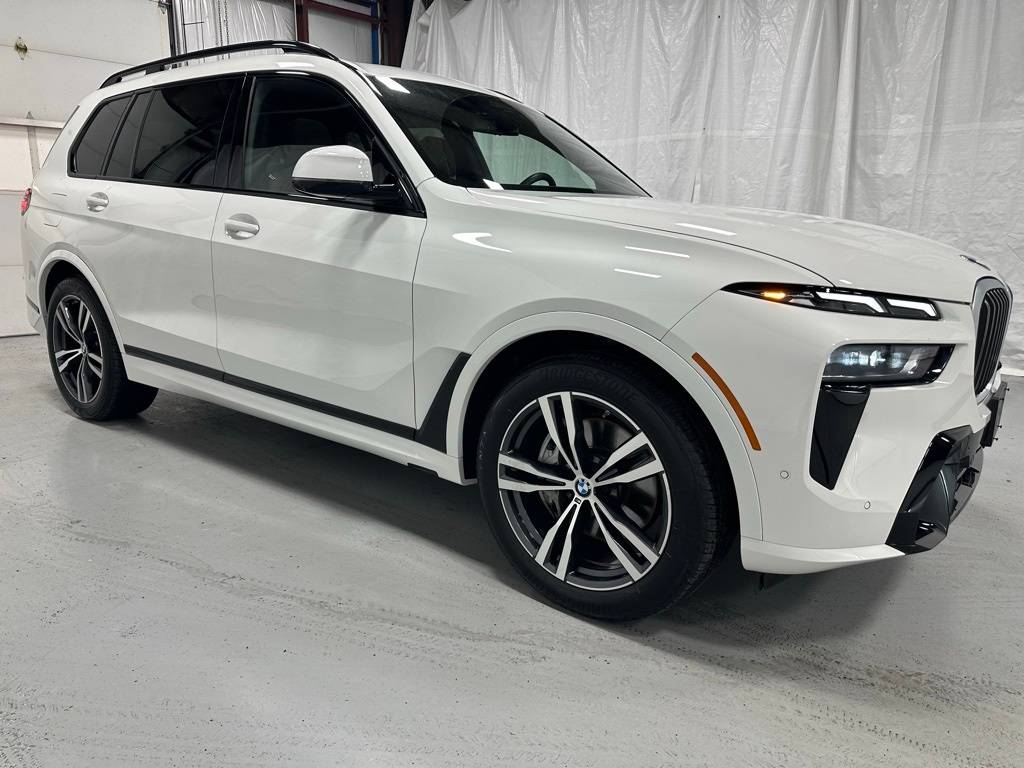 2025 BMW X7 40i — SUV — 5,702 mi — Middletown, PA