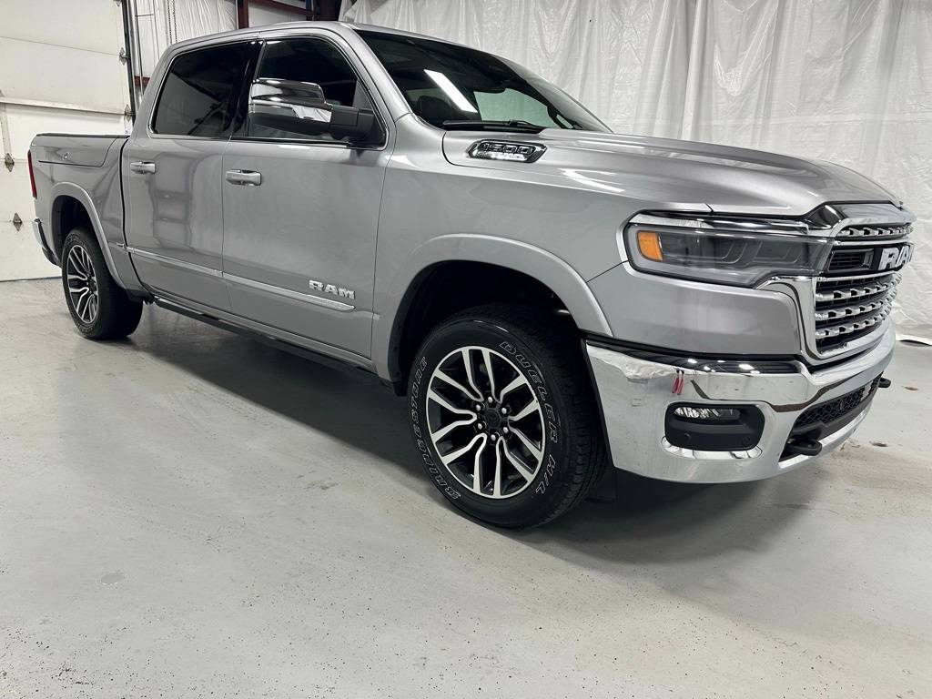 2025 Ram 1500 Limited — Pickup Truck — 13,922 mi — Middletown, PA