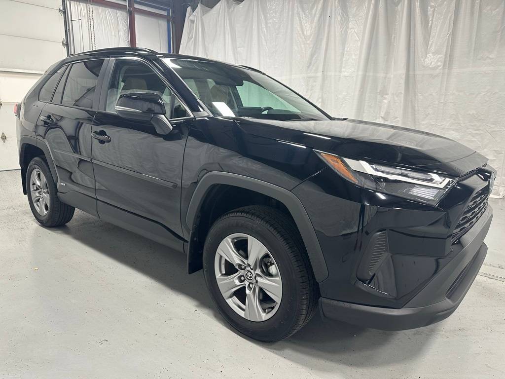 2024 Toyota RAV4 Hybrid XLE — SUV — 11,602 mi — Middletown, PA