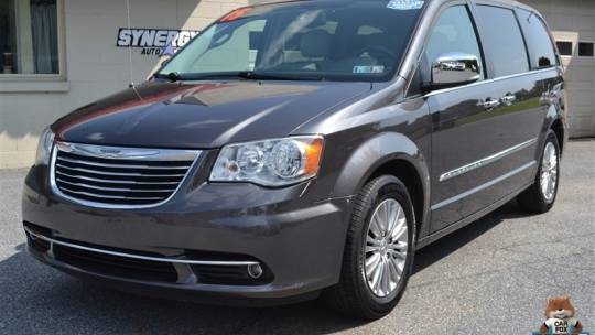 2015 Chrysler Town & Country Touring-L — Minivan — 140,817 mi — Strasburg, PA
