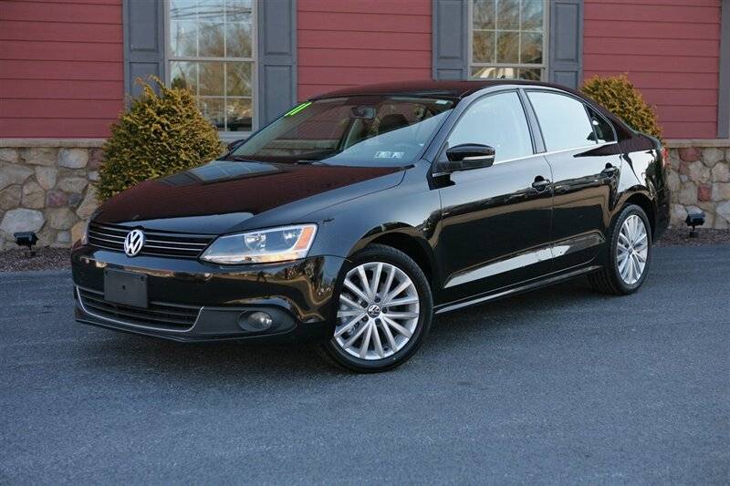 2011 Volkswagen Jetta SEL — Sedan — 107,718 mi — Strasburg, PA