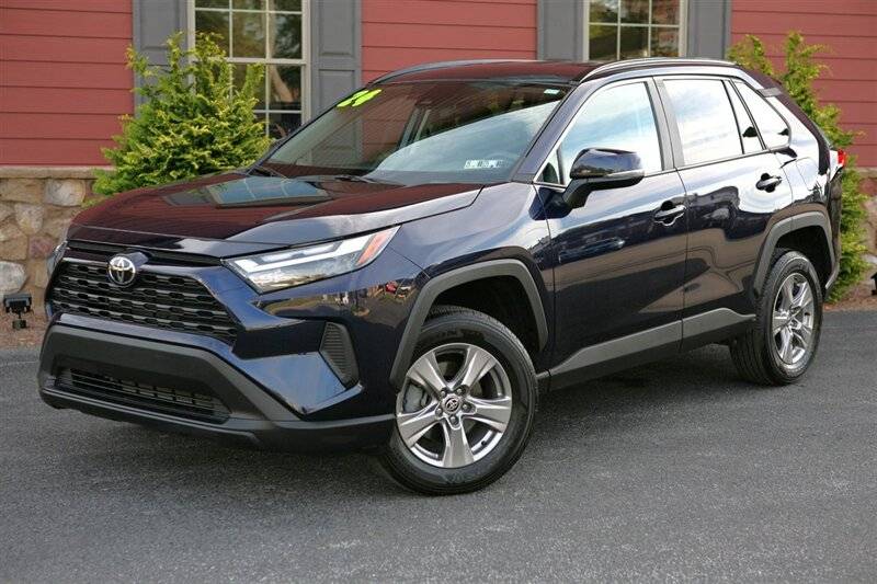 2024 Toyota RAV4 XLE — SUV — 11,175 mi — Strasburg, PA