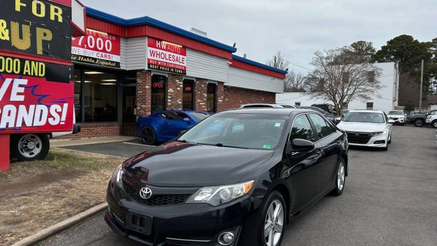 2014 Toyota Camry LE — Sedan — 118,460 mi — Norfolk, VA