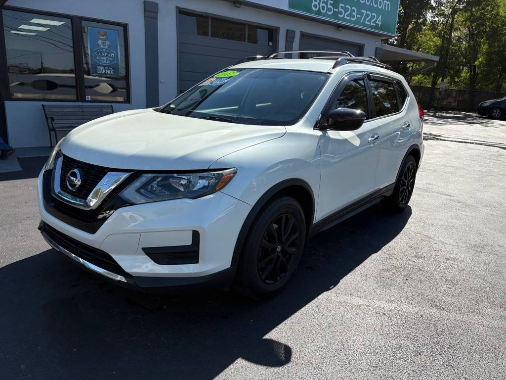 2017 Nissan Rogue SV — SUV — 100,554 mi — Knoxville, TN