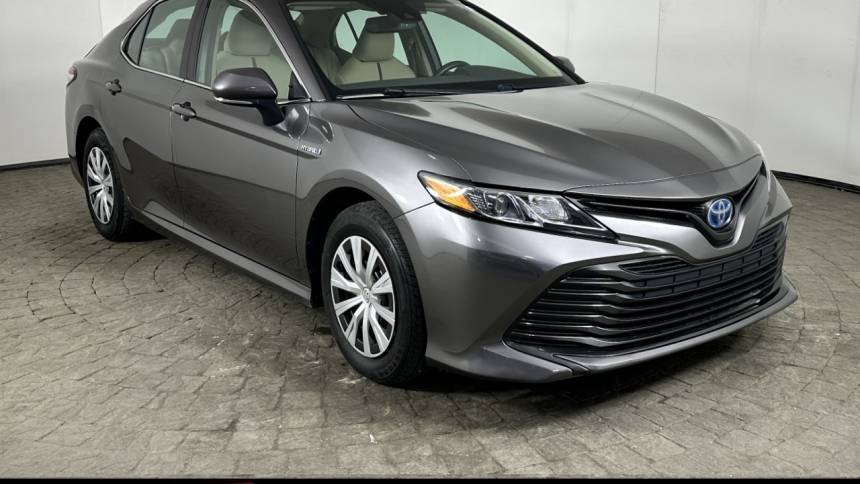 2020 Toyota Camry Hybrid LE