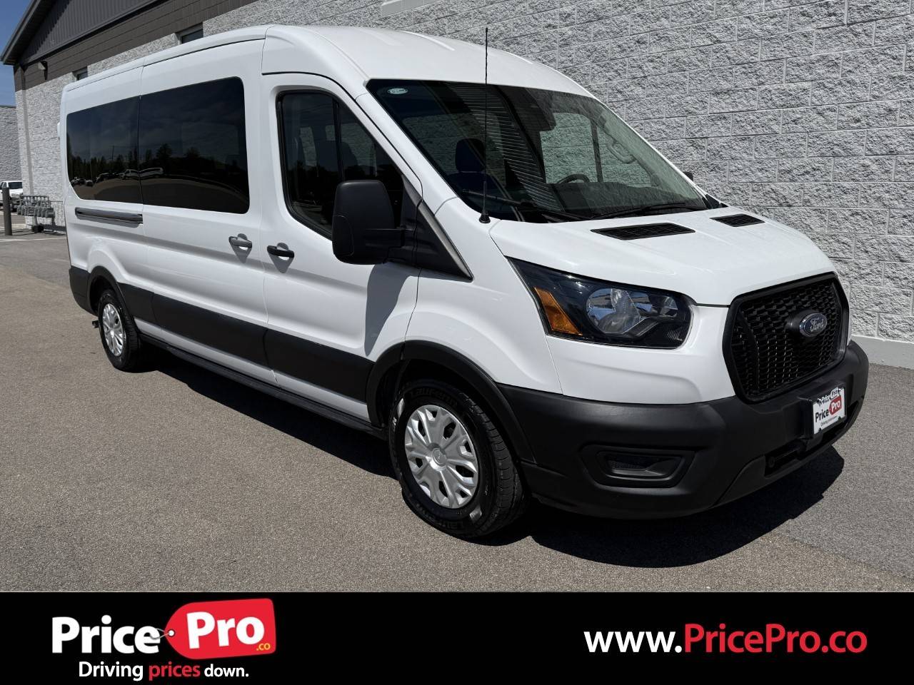 2023 Ford Transit Passenger Wagon T-350 XL — Passenger Van — 6,018 mi — Maumee, OH