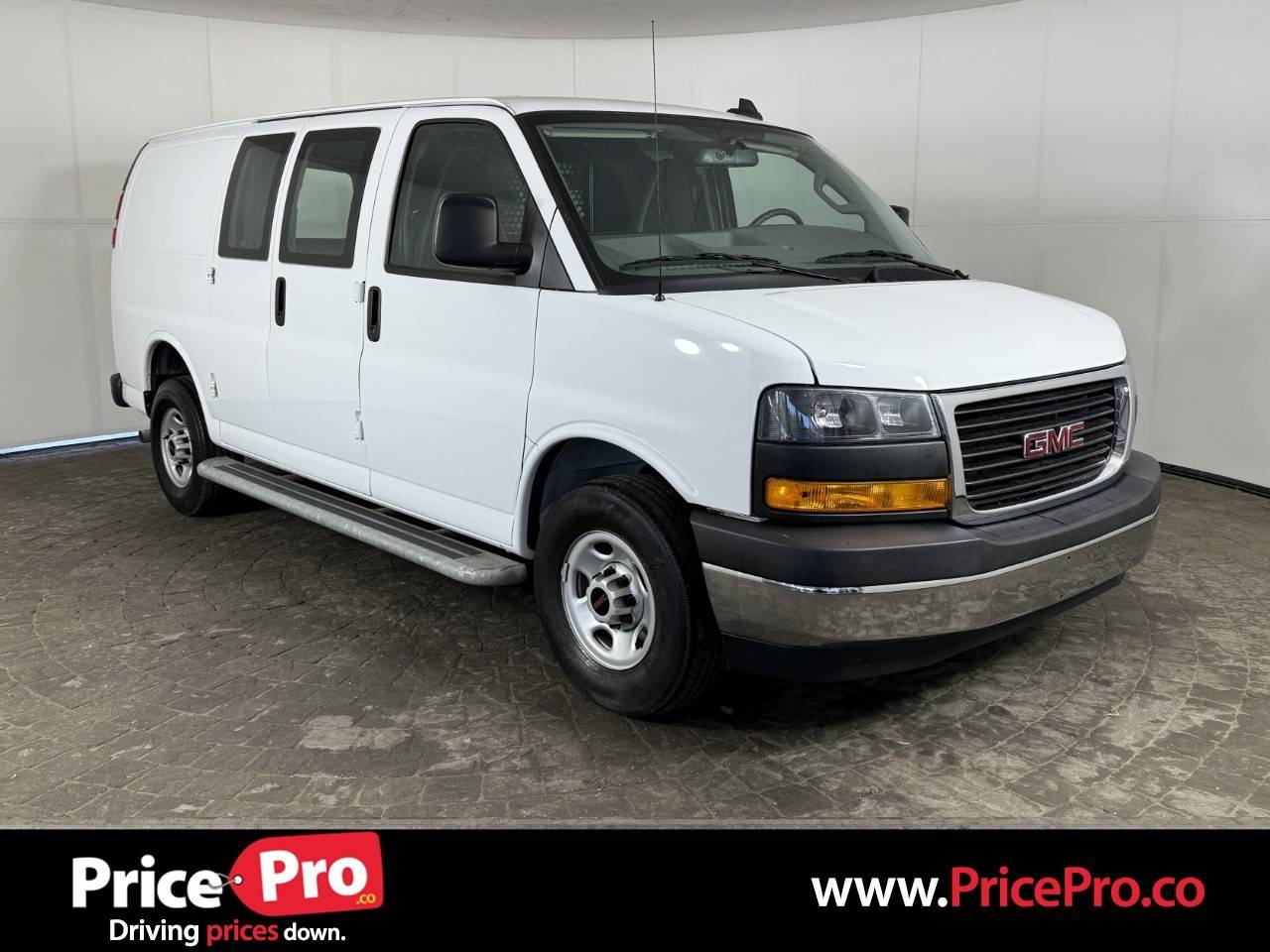 2022 GMC Savana Cargo Van Base — Cargo Van — 31,222 mi — Maumee, OH
