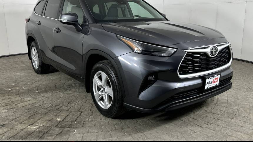 2024 Toyota Highlander LE — SUV — 11,681 mi — Maumee, OH