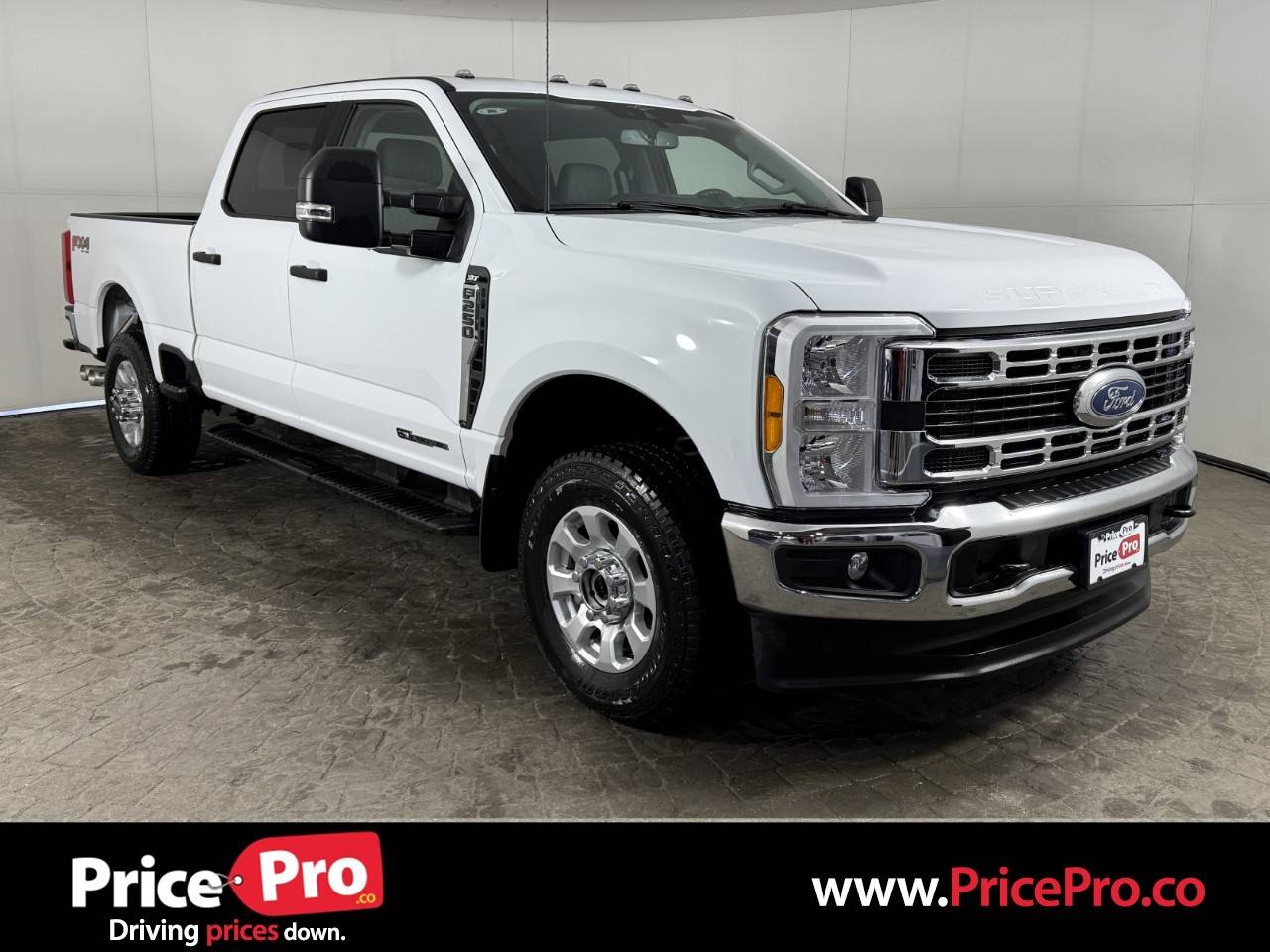 2023 Ford Super Duty F-250 XLT — Pickup Truck — 9,650 mi — Maumee, OH
