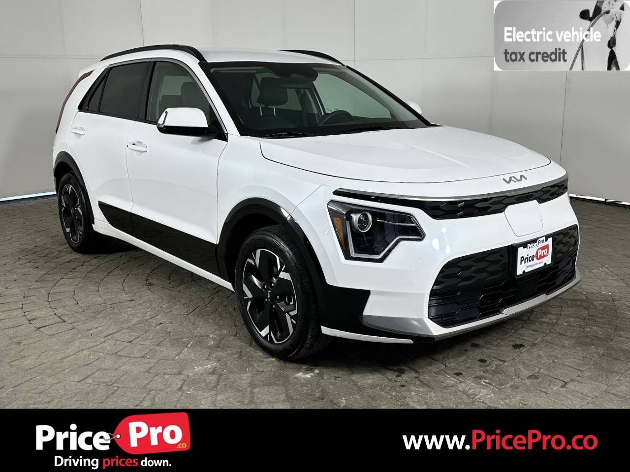 2023 Kia Niro EV Wind — SUV — 17,762 mi — Maumee, OH