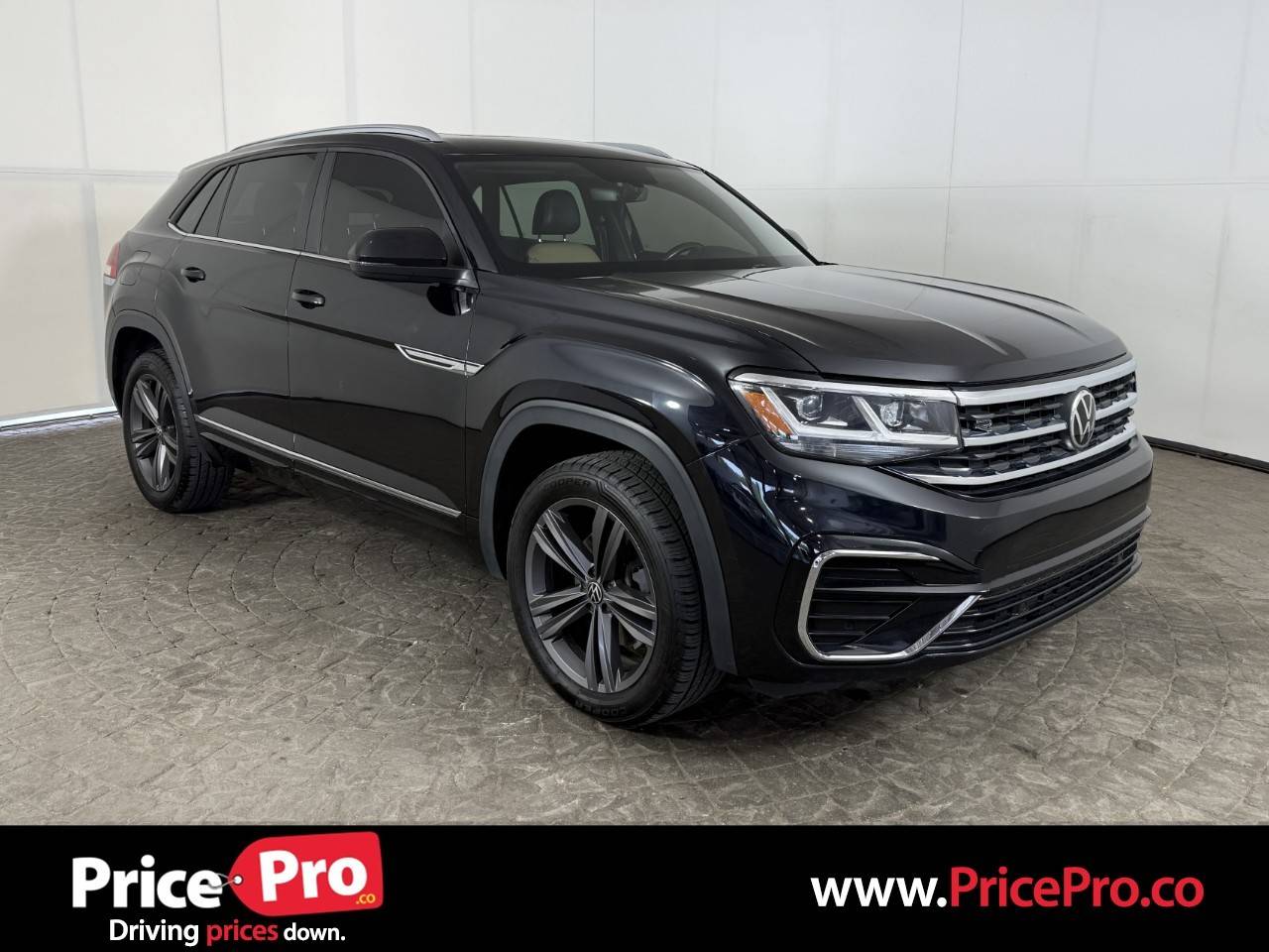 2021 Volkswagen Atlas Cross Sport SE with Technology R-Line — SUV — 124,798 mi — Maumee, OH