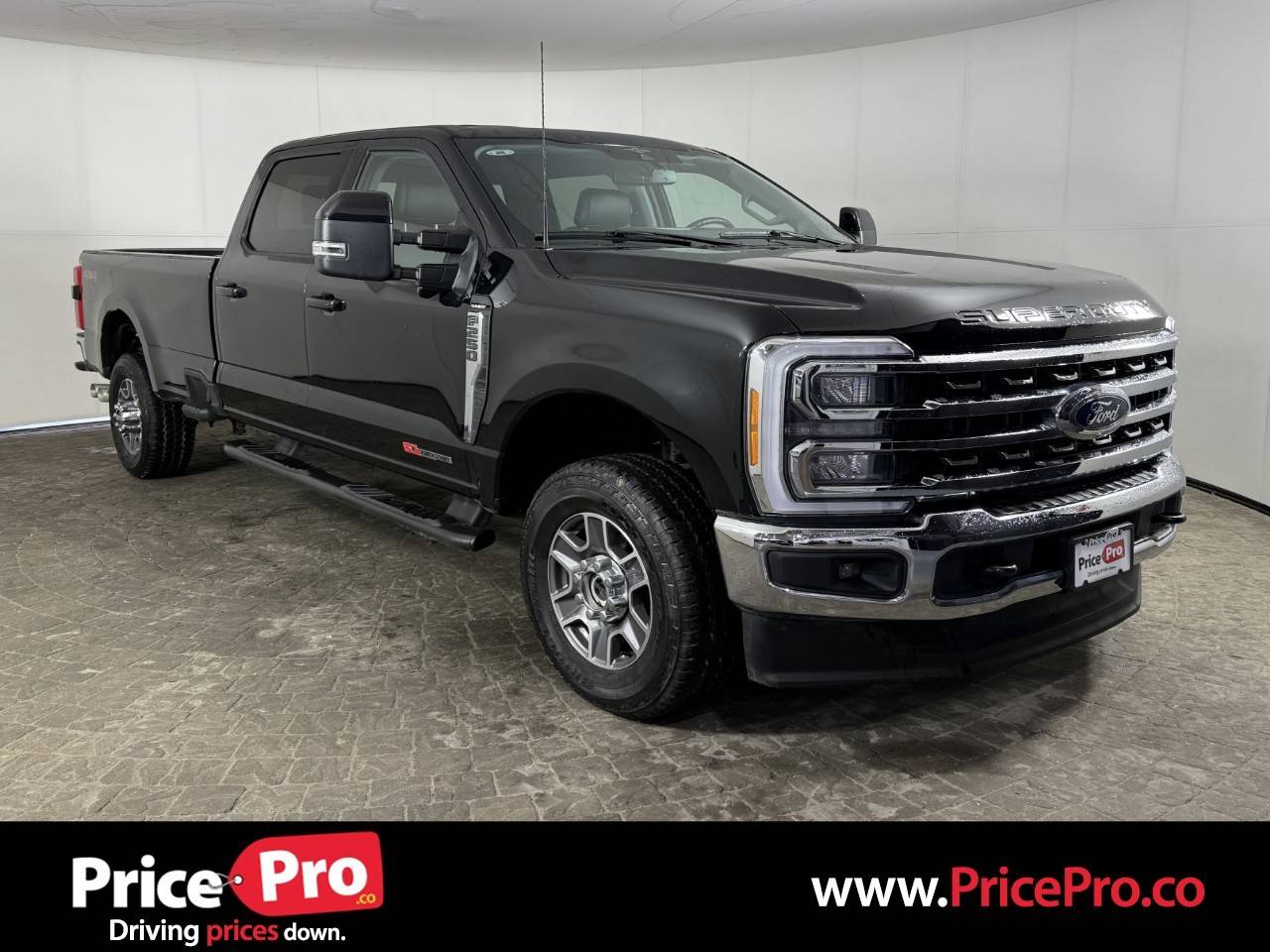 2023 Ford Super Duty F-250 LARIAT — Pickup Truck — 18,621 mi — Maumee, OH