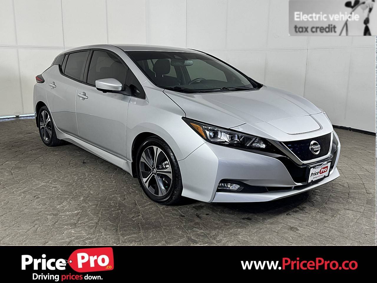 2021 Nissan LEAF SV — Hatchback — 28,926 mi — Maumee, OH