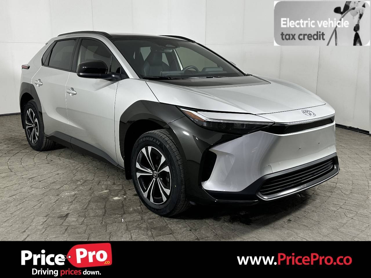 2023 Toyota bZ4X XLE — SUV — 26,170 mi — Maumee, OH