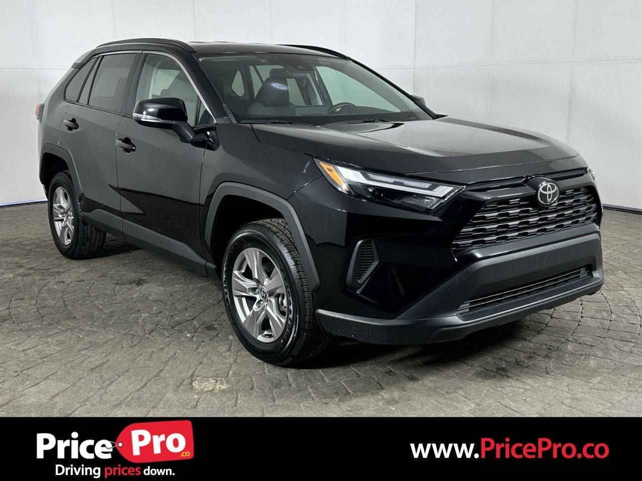 2024 Toyota RAV4 XLE — SUV — 10 mi — Maumee, OH