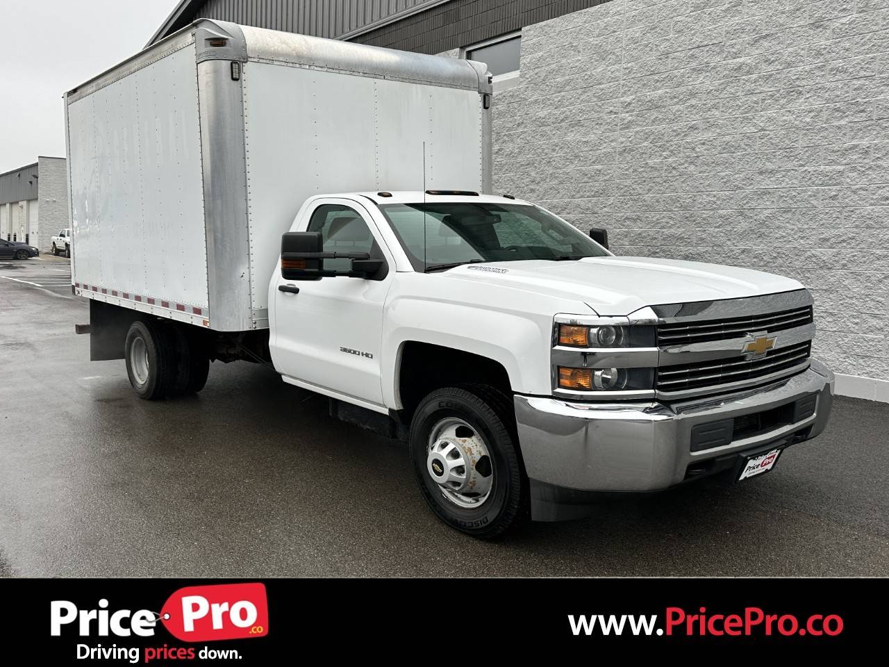 2016 Chevrolet Silverado 3500HD Chassis Cab WT — Chassis Cab Truck — 64,624 mi — Maumee, OH