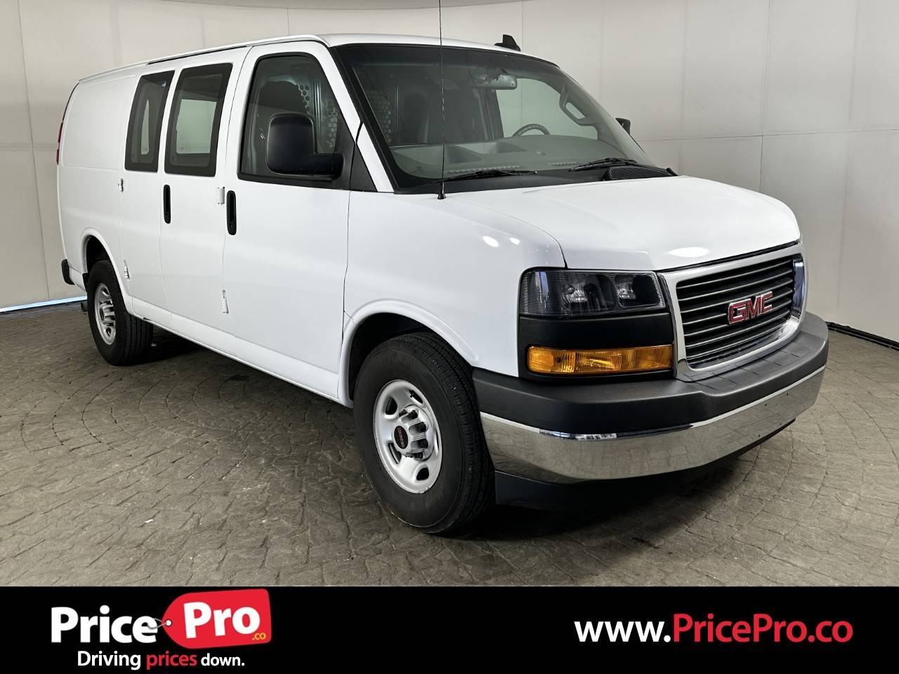 2022 GMC Savana Cargo Van Base — Cargo Van — 31,019 mi — Maumee, OH
