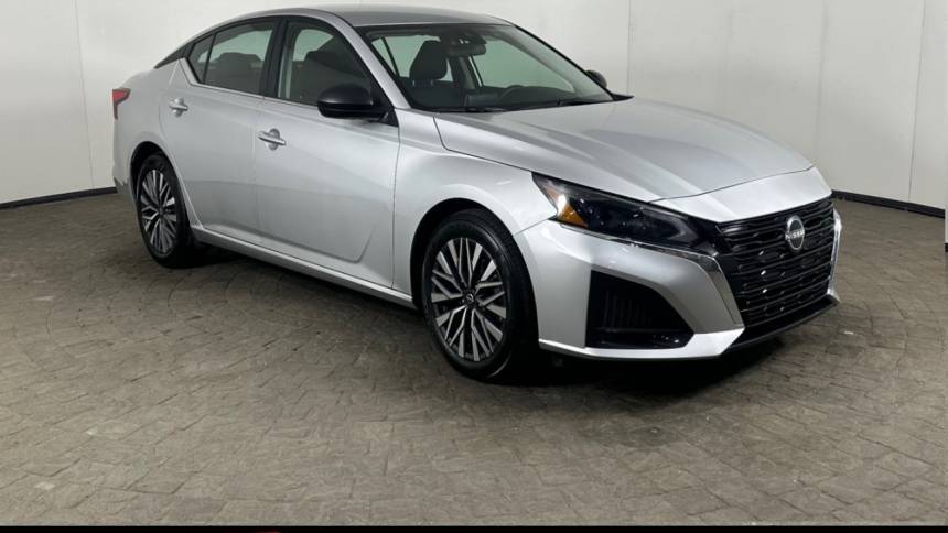 2024 Nissan Altima SV — Sedan — 7,783 mi — Maumee, OH